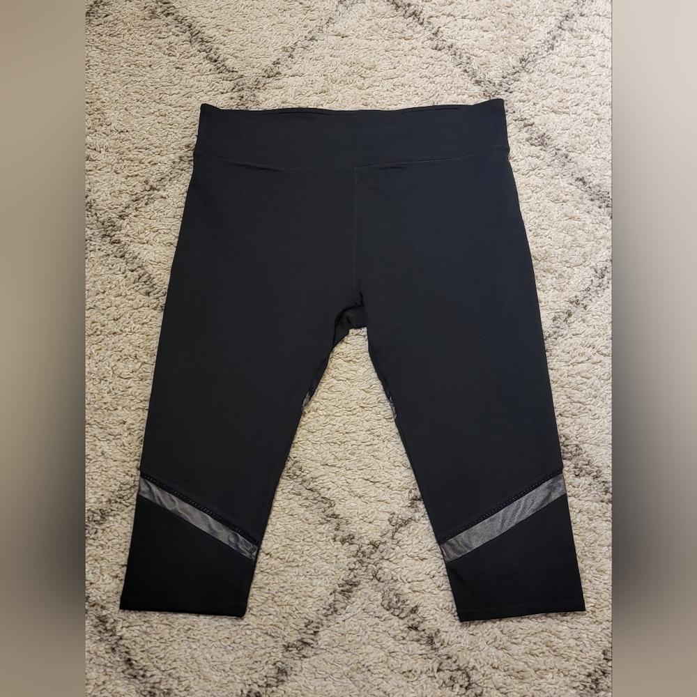 Fabletics Powerhold Leggings, black with gun metal accent, size 2X